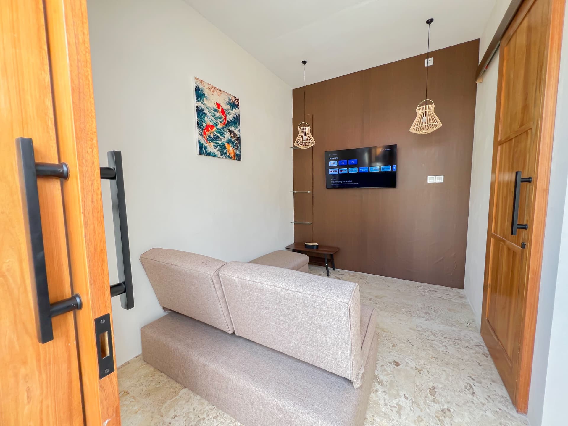 king deluxe room image 2